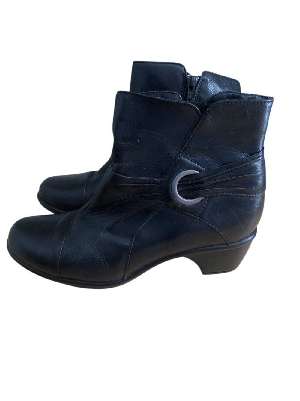 Clarks Women's Black Leather Ankle Boots 7.5 Ruched Buckle Casual Comfort Shoes